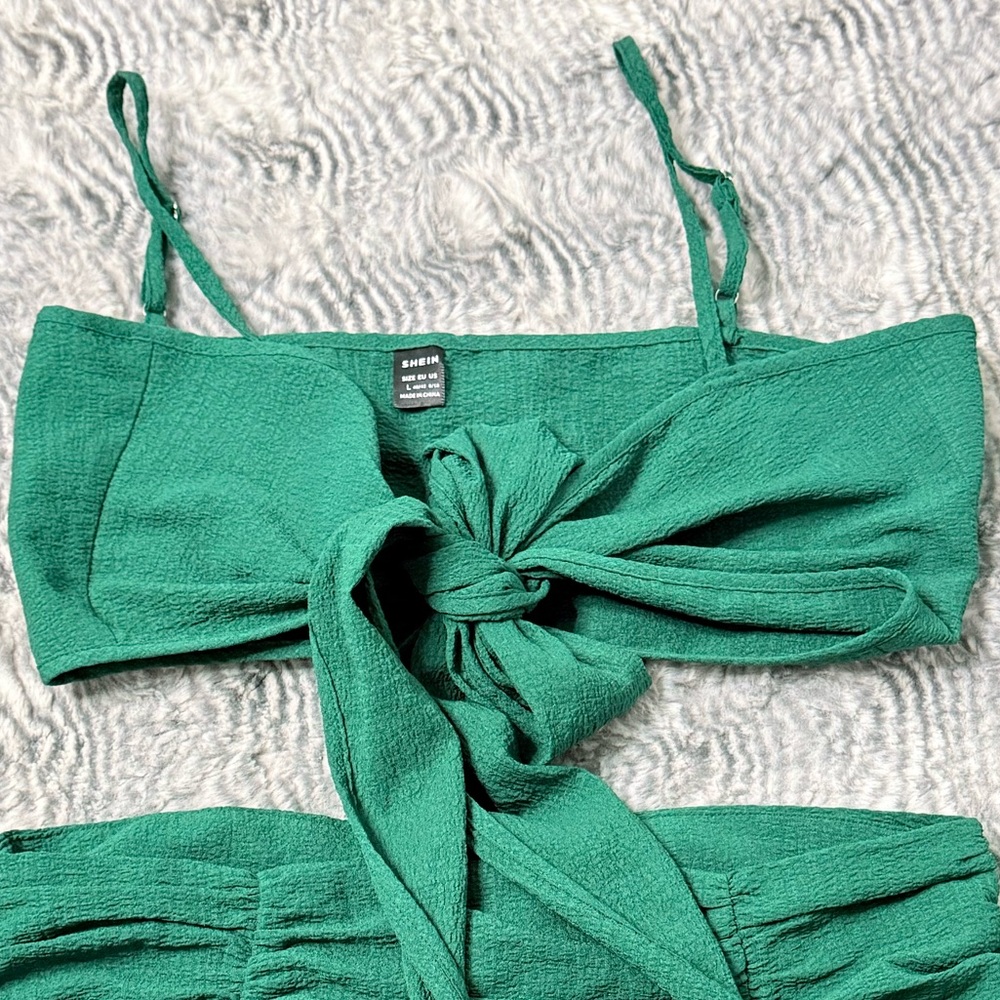 Green Ruched Two-Piece Set - Picture 3 of 5